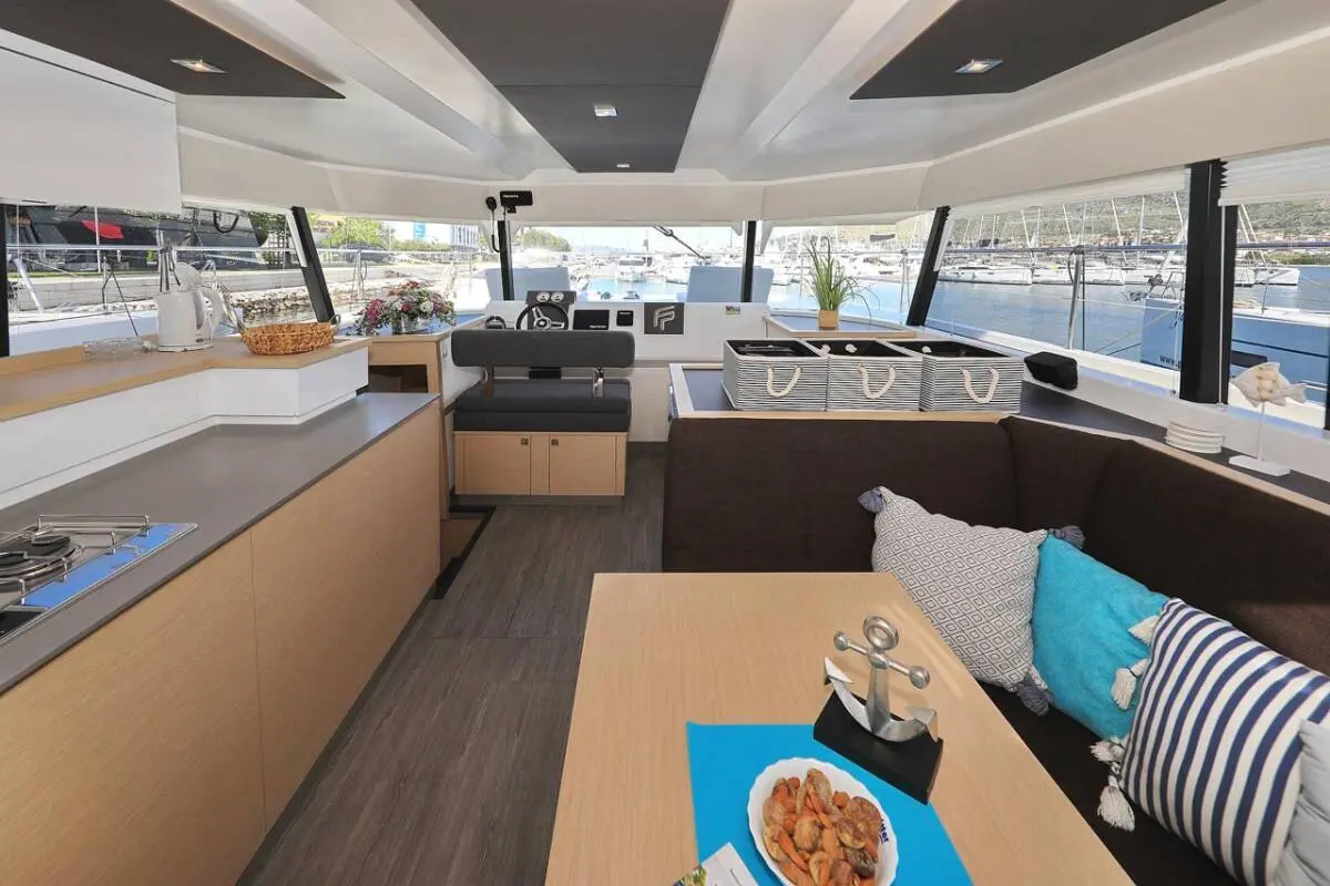 Thumbnail von Fountaine Pajot MY 37
