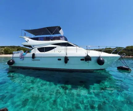 Ferretti Yachts 460 Fly