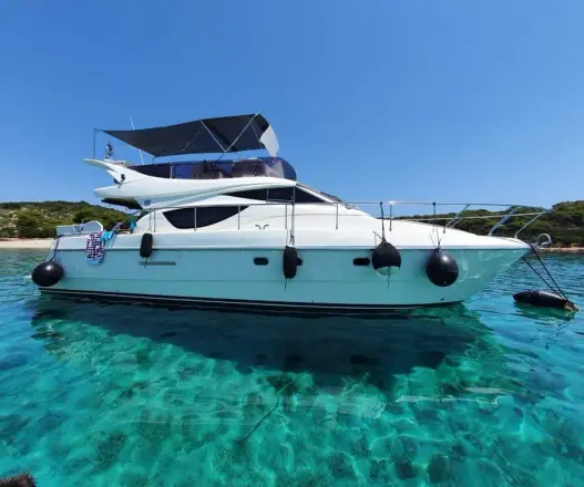 Ferretti Yachts 460 Fly