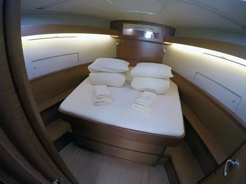 Thumbnail von Dufour 430 Grand Large