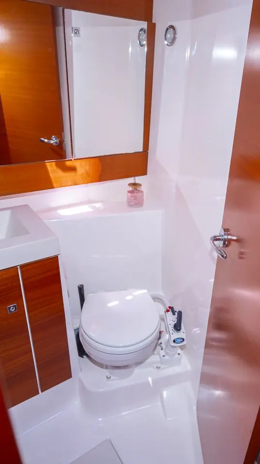 Thumbnail von Dufour 412 GL