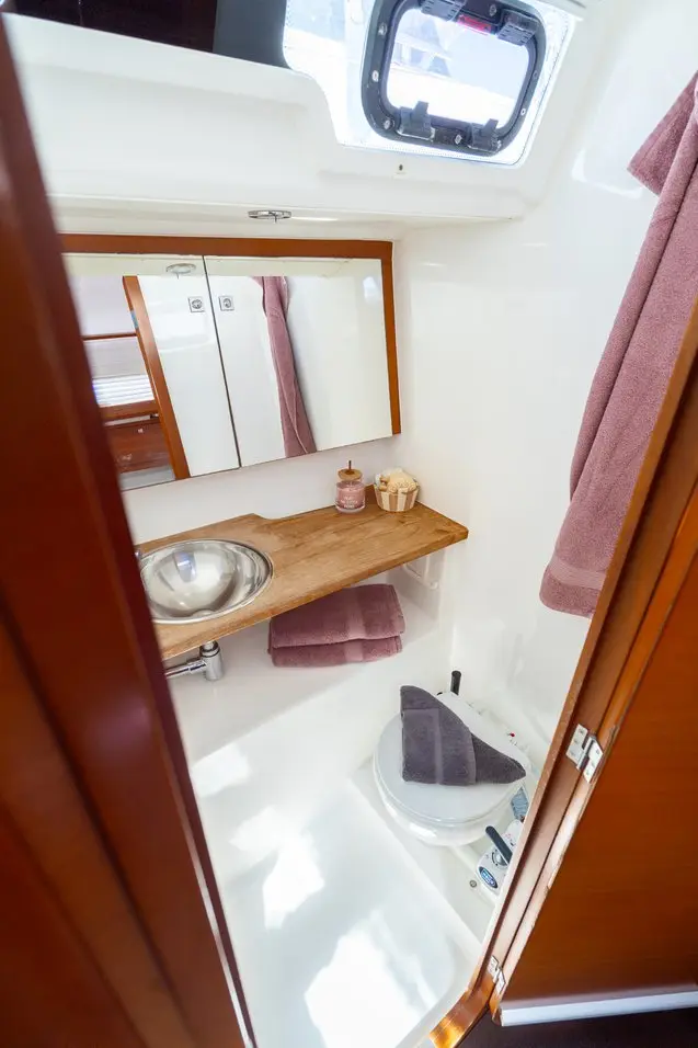 Thumbnail von Dufour 412 GL