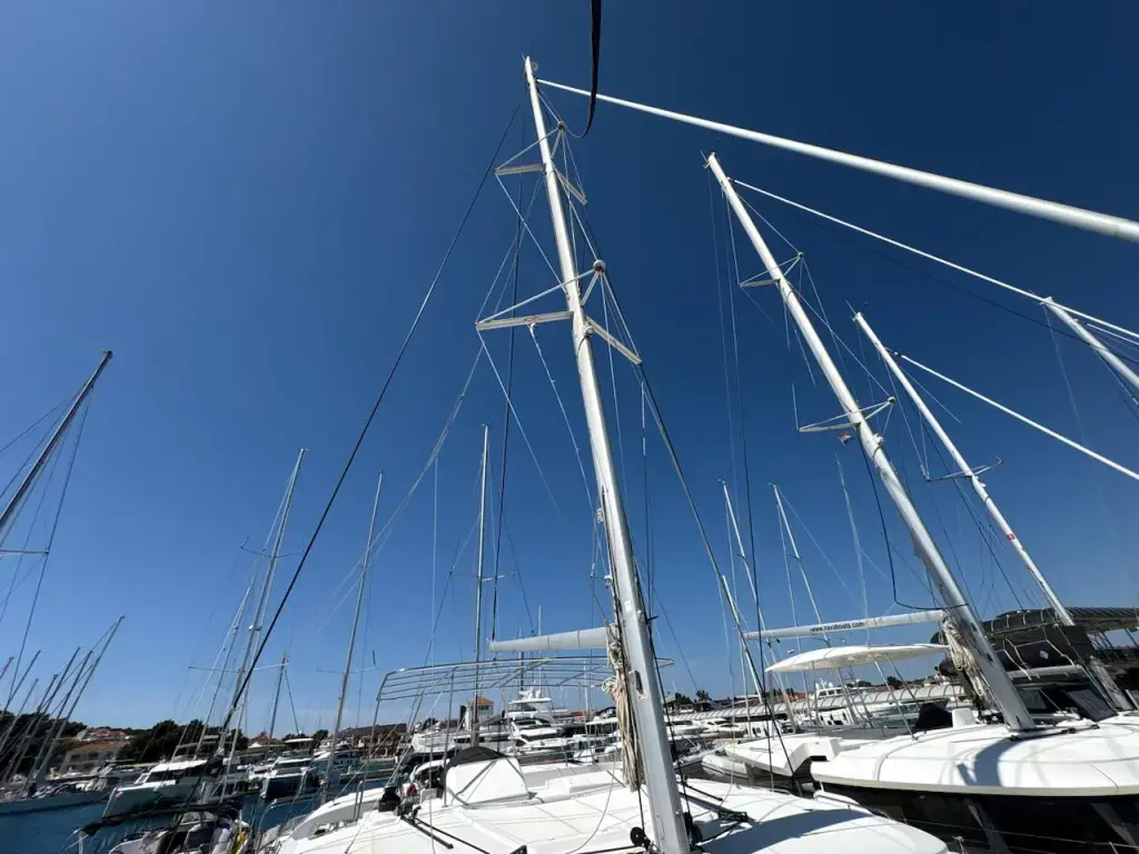 Thumbnail von Лагуна 450