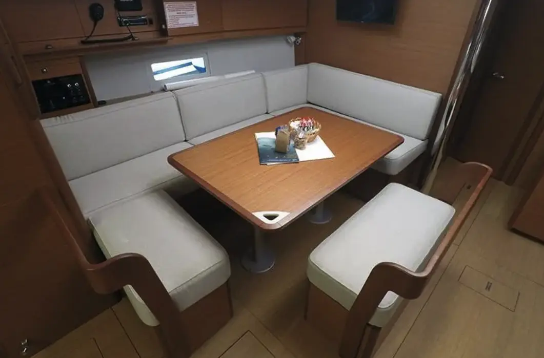 Thumbnail von Dufour 430 Magdalena