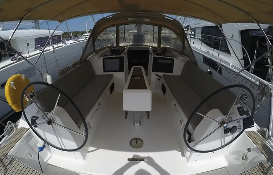 Thumbnail von Dufour 430 Magdalena