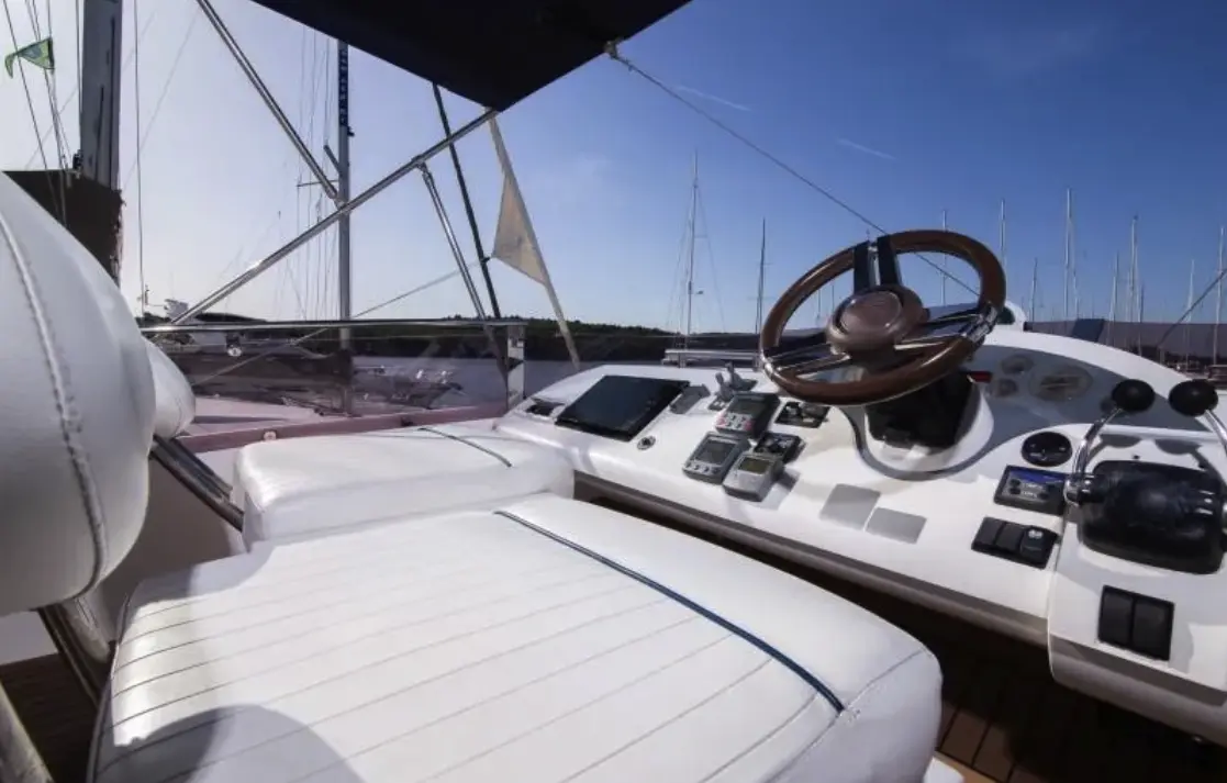 Thumbnail von Fairline Phantom 50 Luna IV