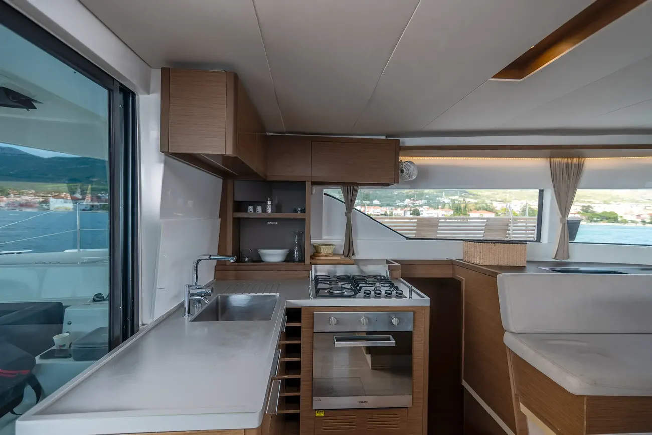 Thumbnail von Lagoon 50 KATKA