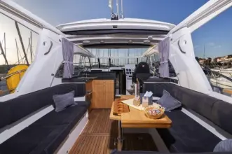 Thumbnail von Marex 360 Cabriolet Cruiser 7 Happy Days