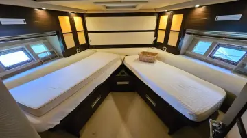 Thumbnail von Azimut 62