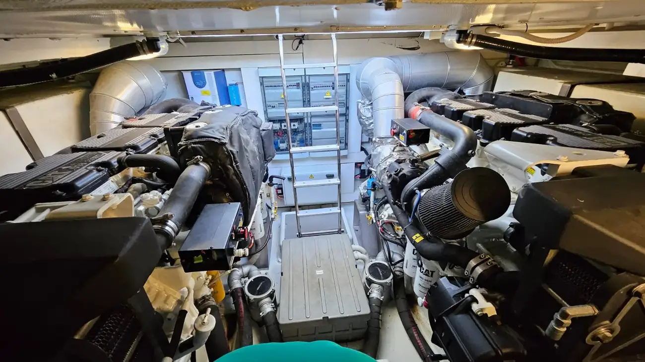 Thumbnail von Azimut 62