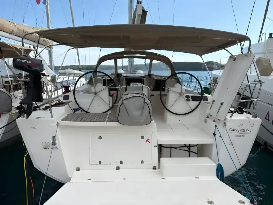 Dufour 460