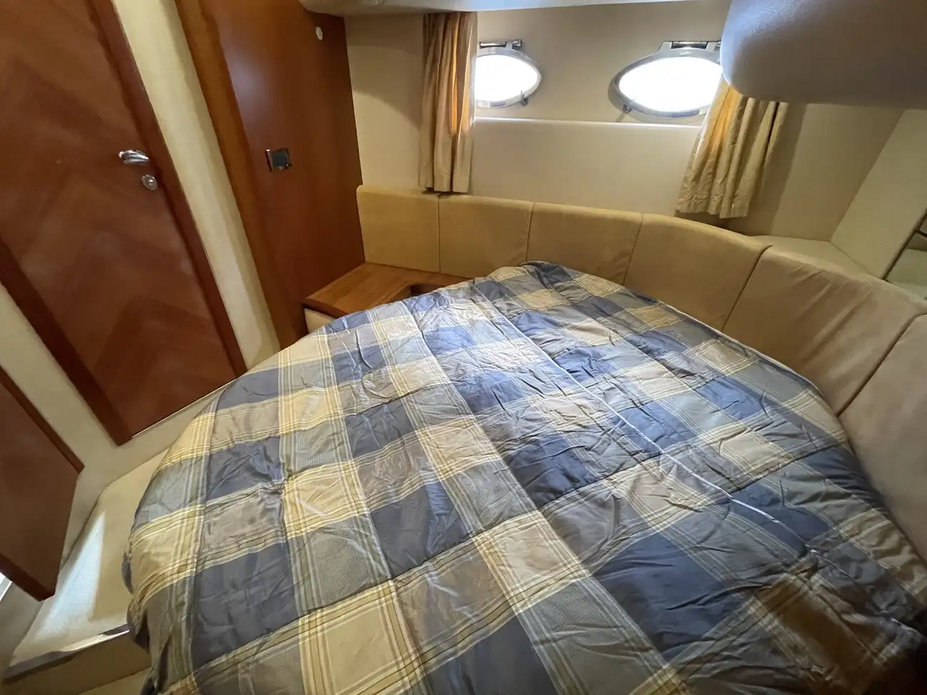 Thumbnail von Azimut 46