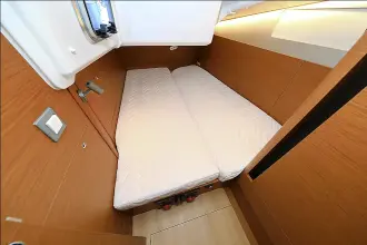 Thumbnail von Jeanneau Sun Odyssey 410