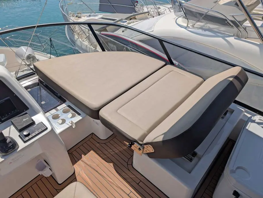 Thumbnail von Bavaria Virtess 420 Fly