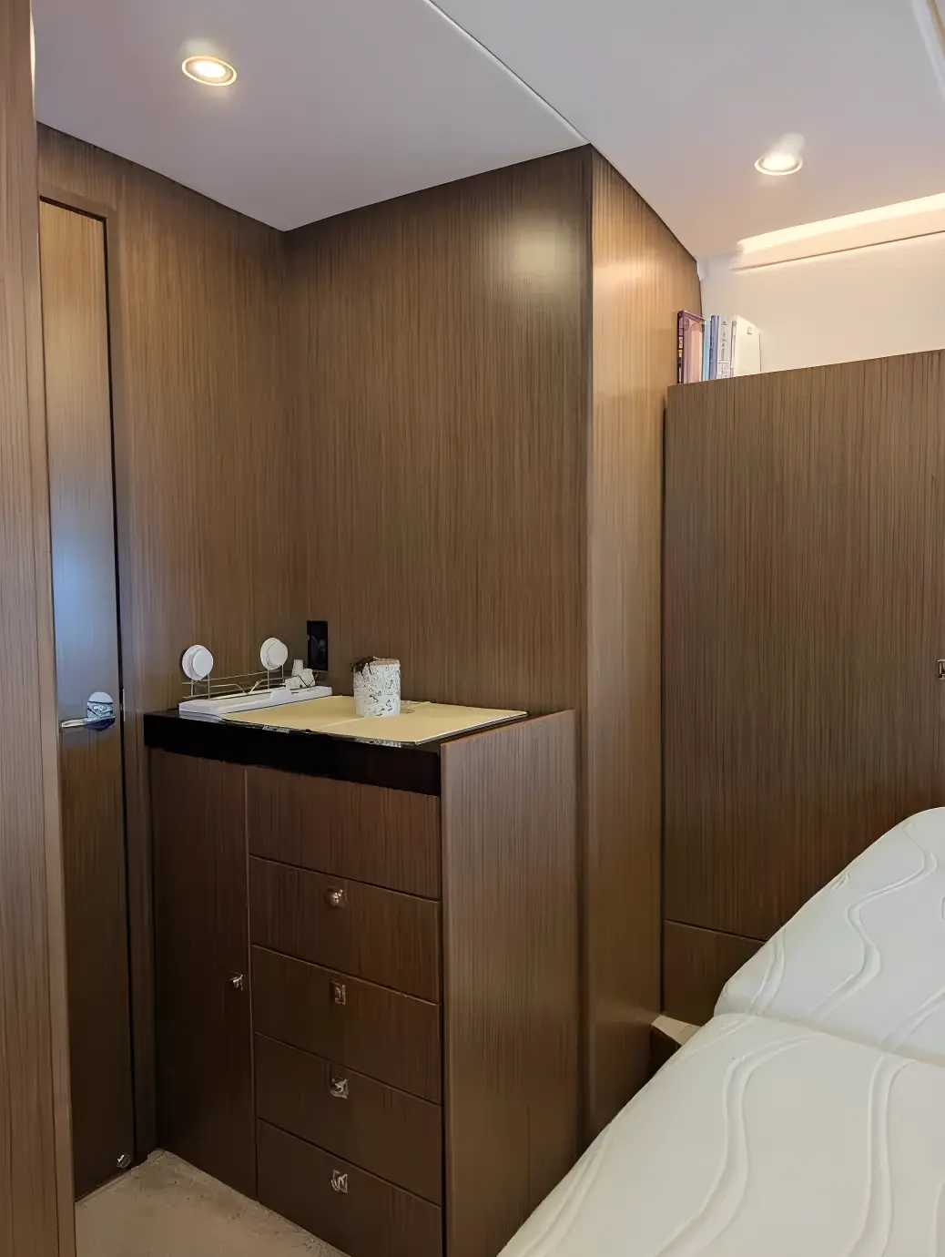 Thumbnail von Bavaria Virtess 420 Fly