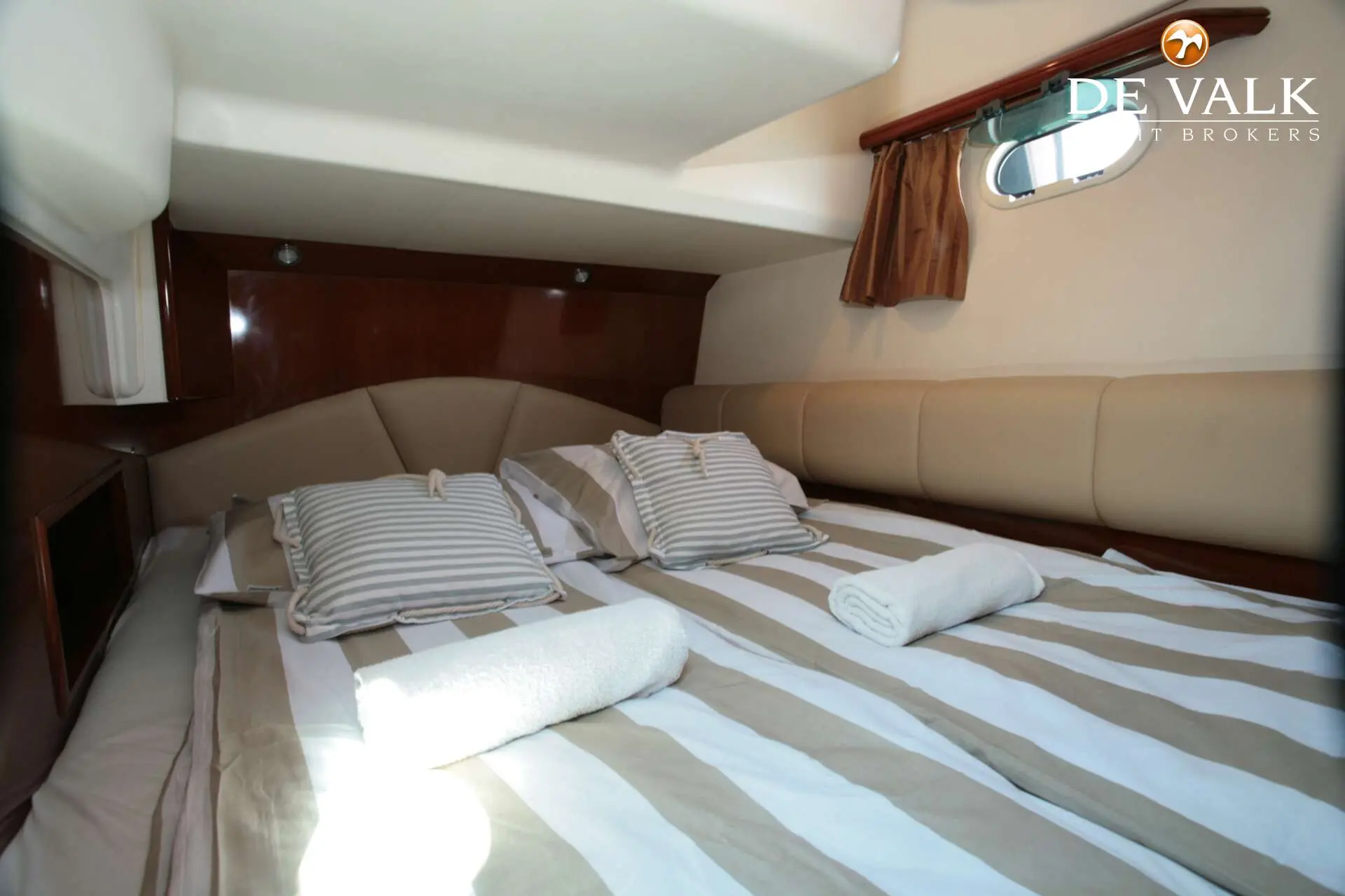 Thumbnail von Prestige 46 Flybridge