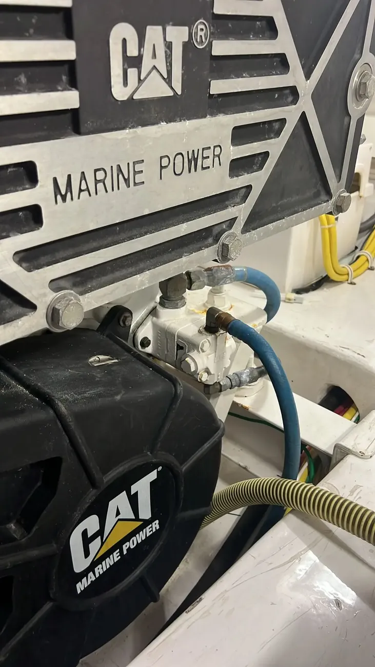 Thumbnail von Viking 52 Convertible