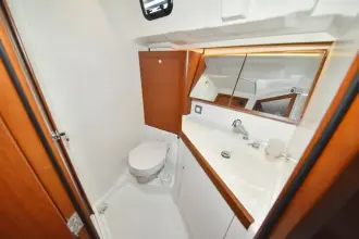 Thumbnail von Beneteau Oceanis 46.1