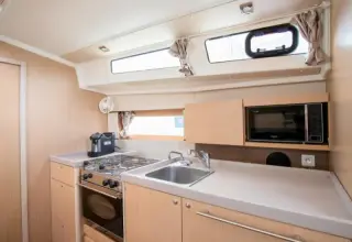 Thumbnail von Beneteau Oceanis 38.1