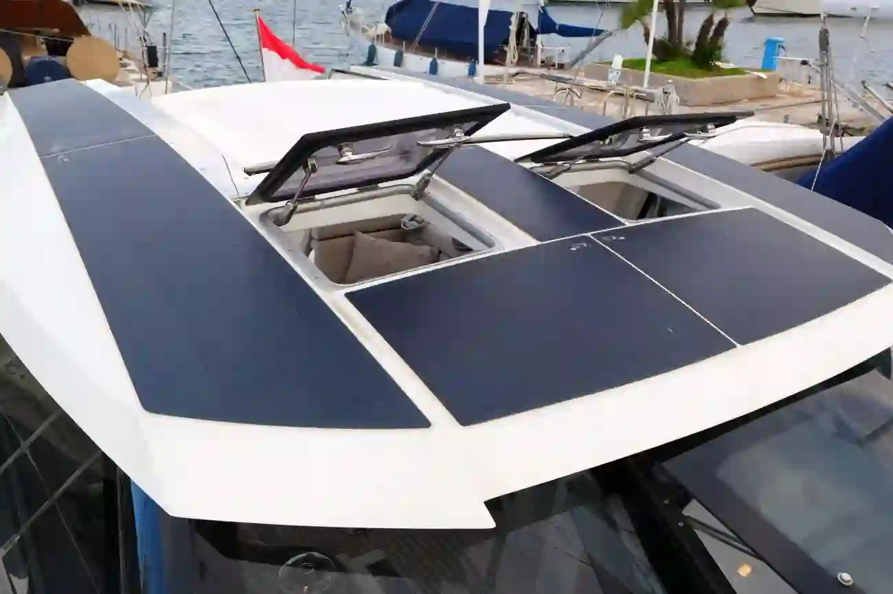 Thumbnail von Amel 50