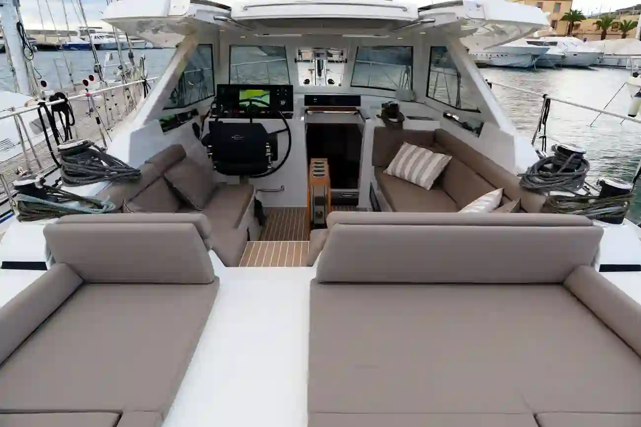 Thumbnail von Amel 50