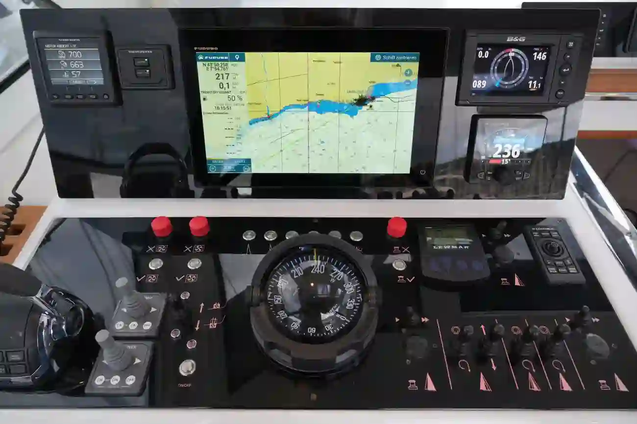 Thumbnail von Amel 50