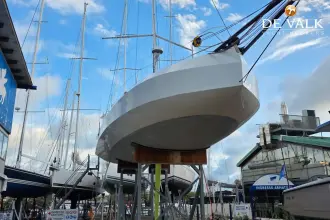 Thumbnail von Clase 40