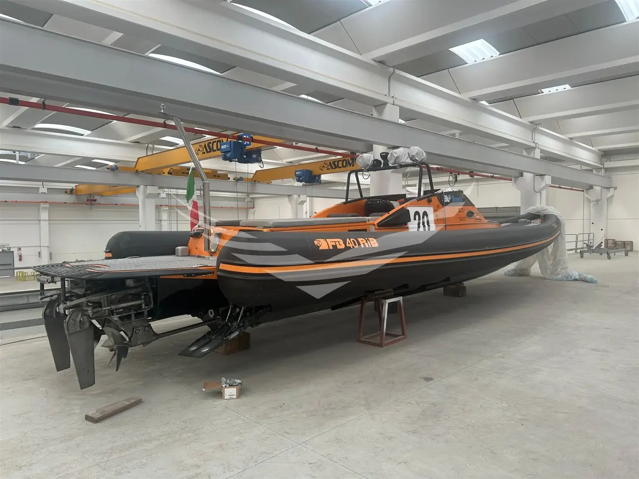 Thumbnail von ファビオ・ブッツィ 40 RIB