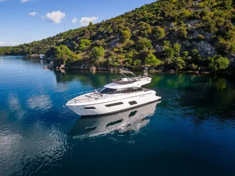 Ferretti Yachts 550 La Seduction
