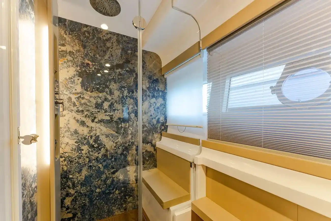 Thumbnail von Ferretti Yachts 550 La Seduction