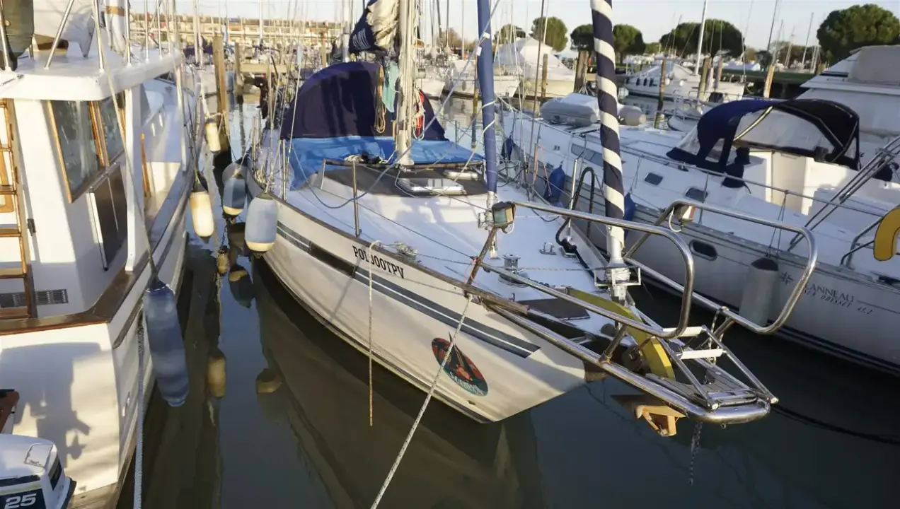 Camper & Nicholsons Fibago 45