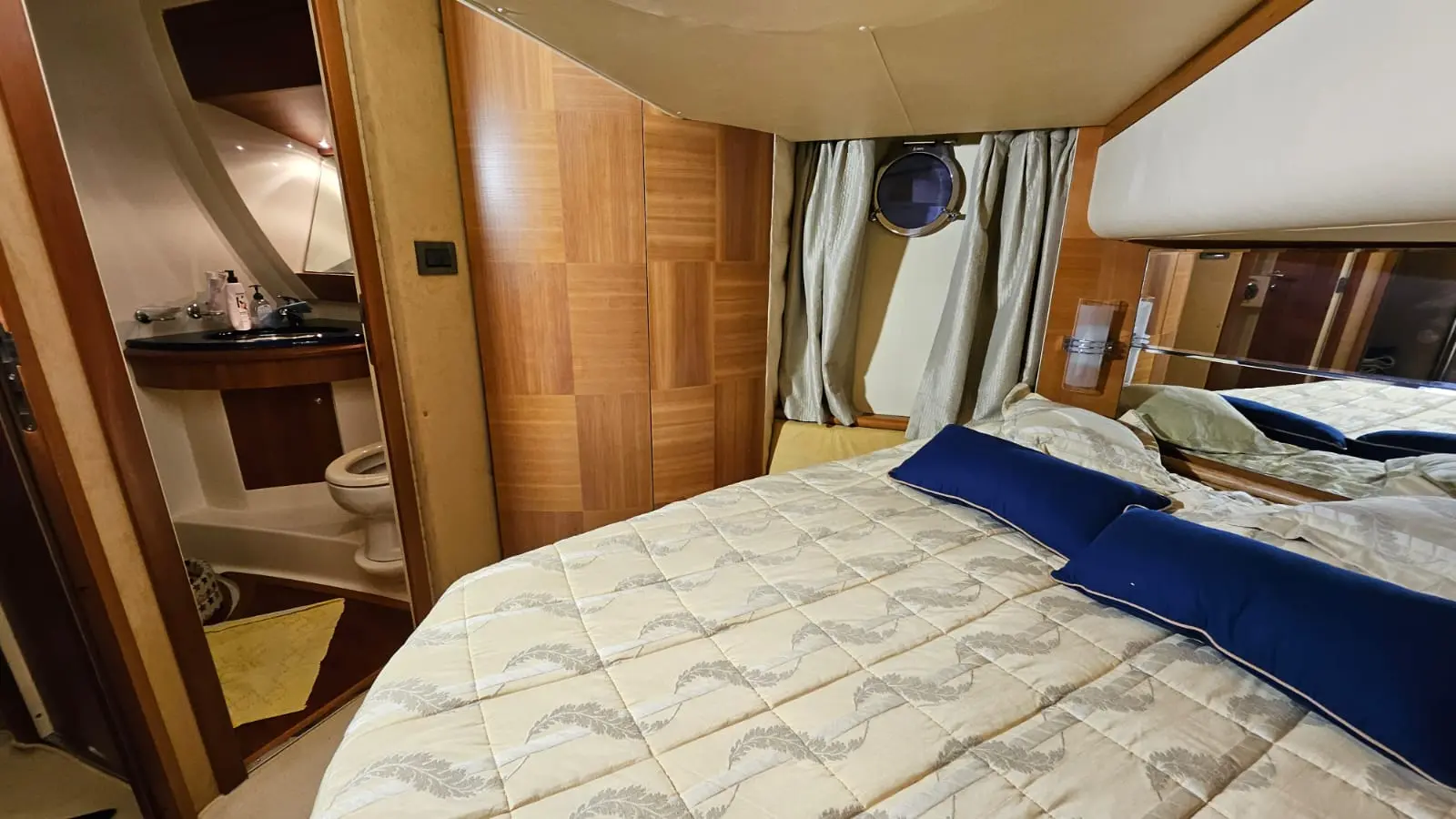 Thumbnail von Azimut 50