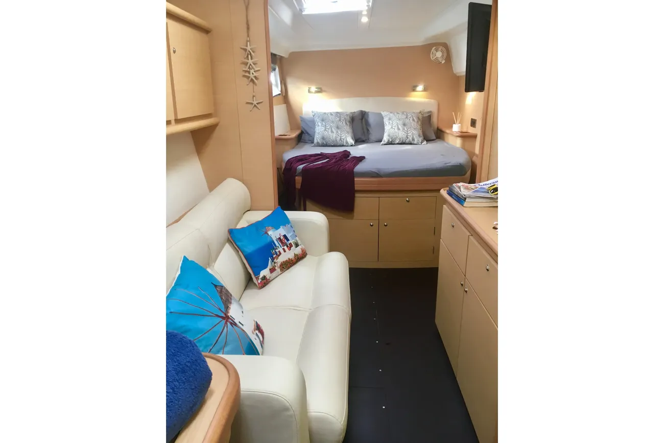 Thumbnail von Lagoon 440 REWIND