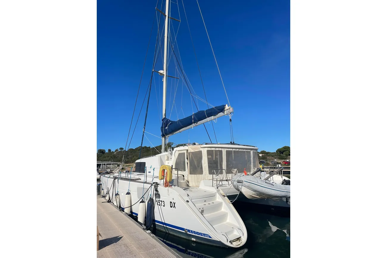 Thumbnail von Lagoon 440 REWIND