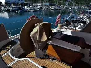 Thumbnail von Beneteau Oceanis 423