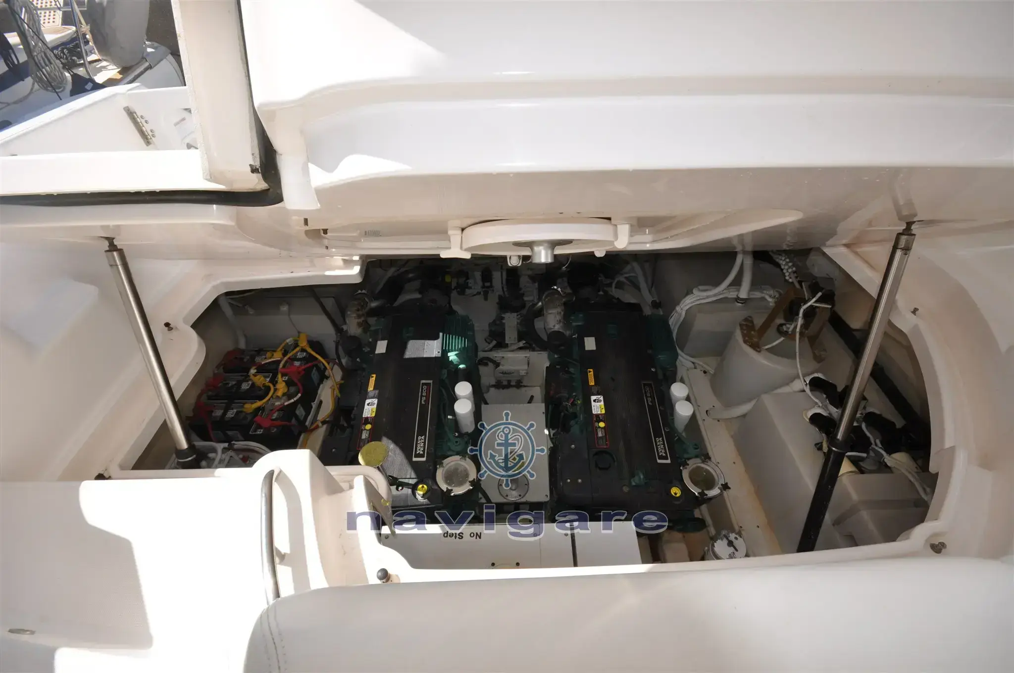 Thumbnail von Tiara Yachts 4300 SOVRAN