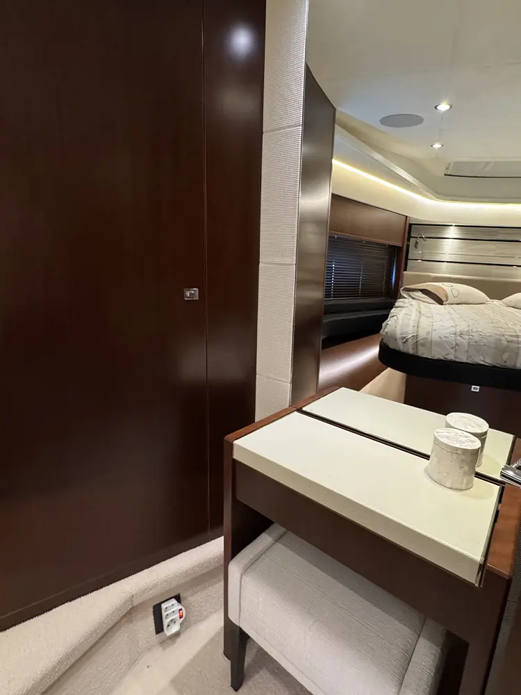 Thumbnail von Princess S72