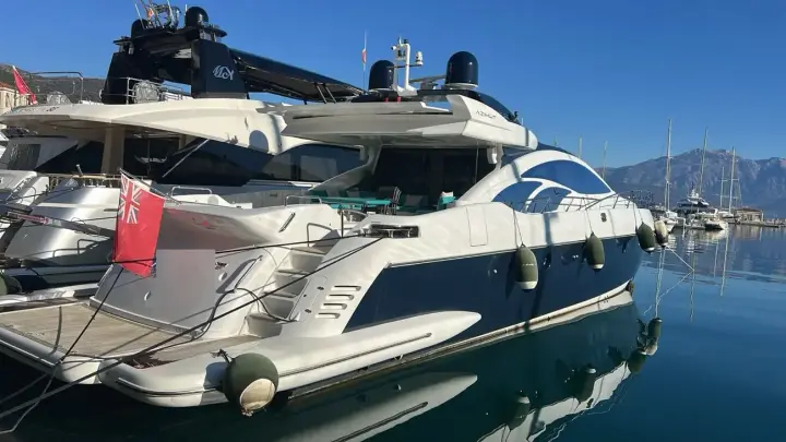 Azimut 86s