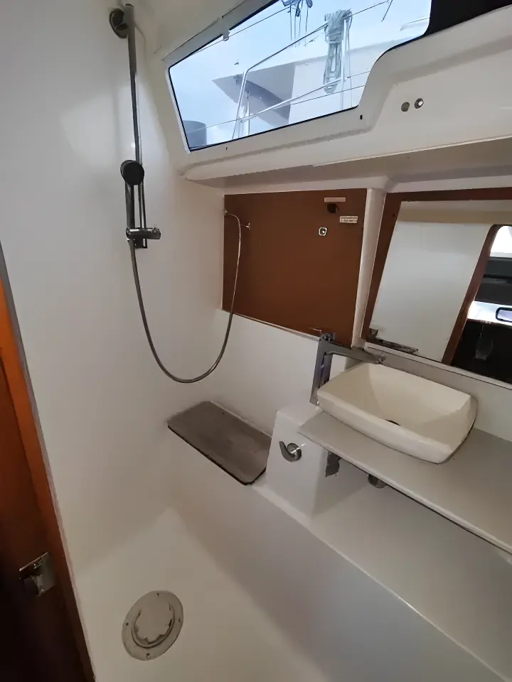 Thumbnail von Dufour 412 GL