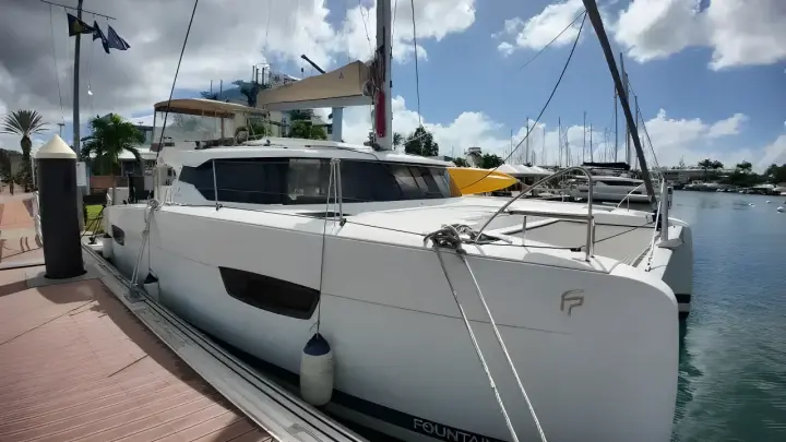 Fountaine Pajot Astrea 42