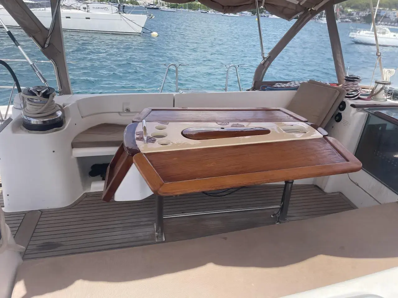 Thumbnail von Beneteau Oceanis 523 Magic