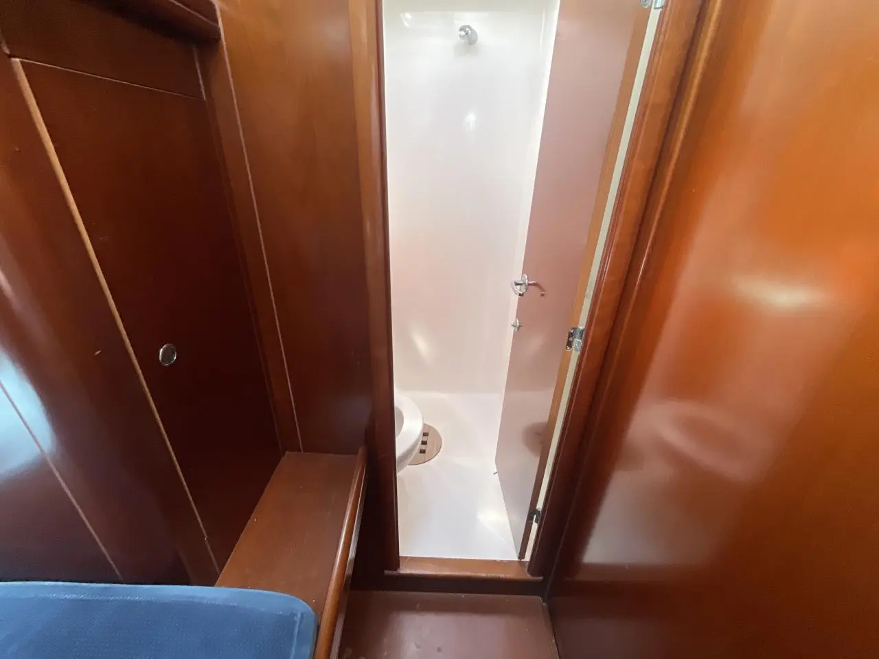 Thumbnail von Beneteau Oceanis 523 Magic