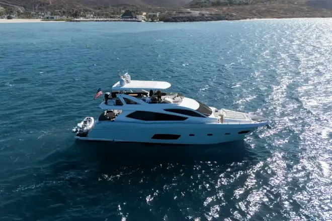 Sunseeker 75 Yacht