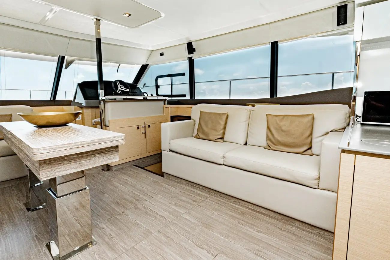 Thumbnail von Fountaine Pajot MY 6