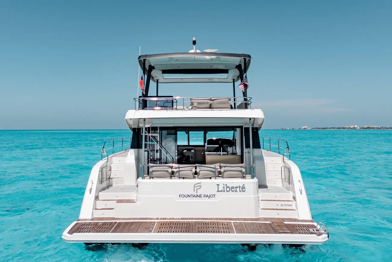Thumbnail von Fountaine Pajot MY 6