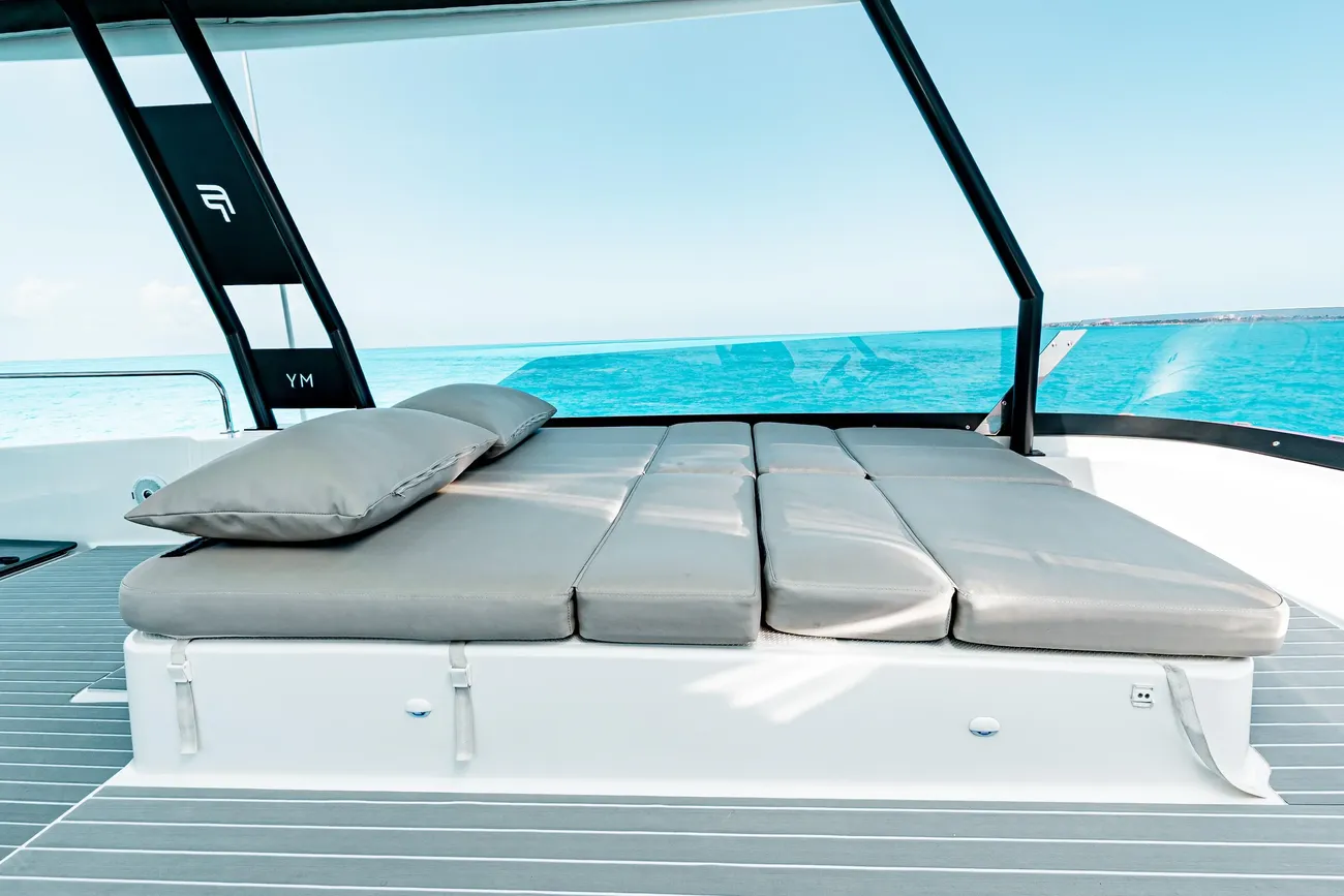 Thumbnail von Fountaine Pajot MY 6