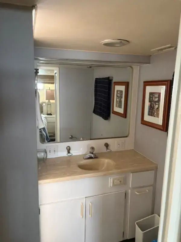 Thumbnail von Hatteras 70 Convertible ISLAND