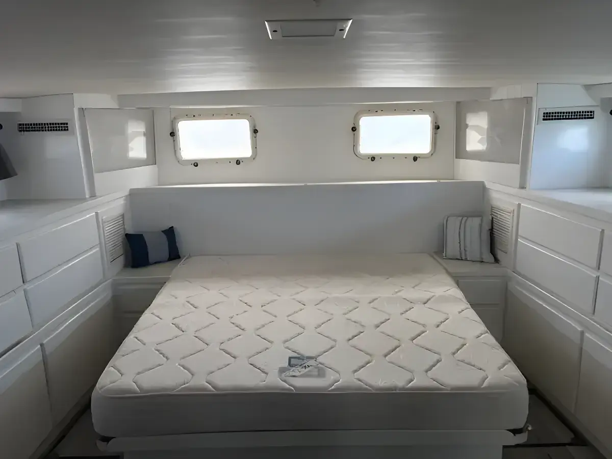 Thumbnail von Hatteras 70 Convertible ISLAND