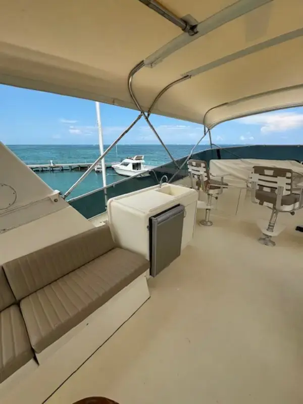 Thumbnail von Hatteras 70 Convertible ISLAND