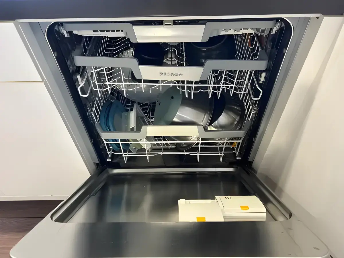 Thumbnail von Lagoon Seventy 7 MATY